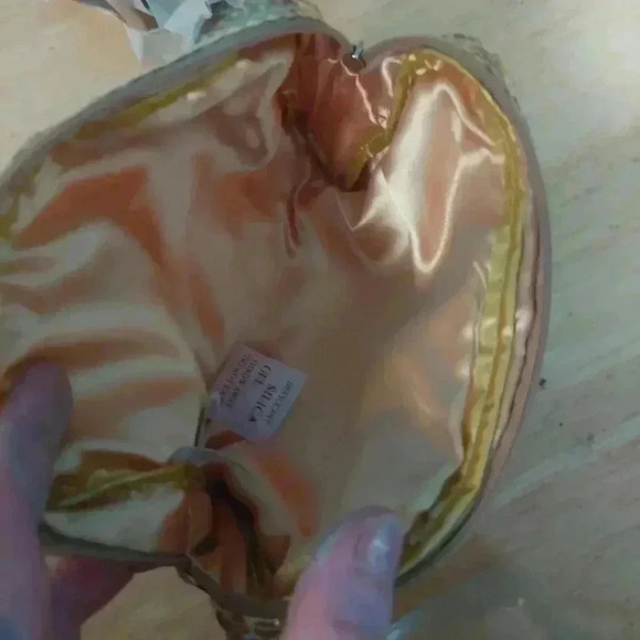 AVON MAKEUP BAG 💄💋 - Picture 4 of 4